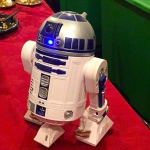 R2-D2 Bot (toy)